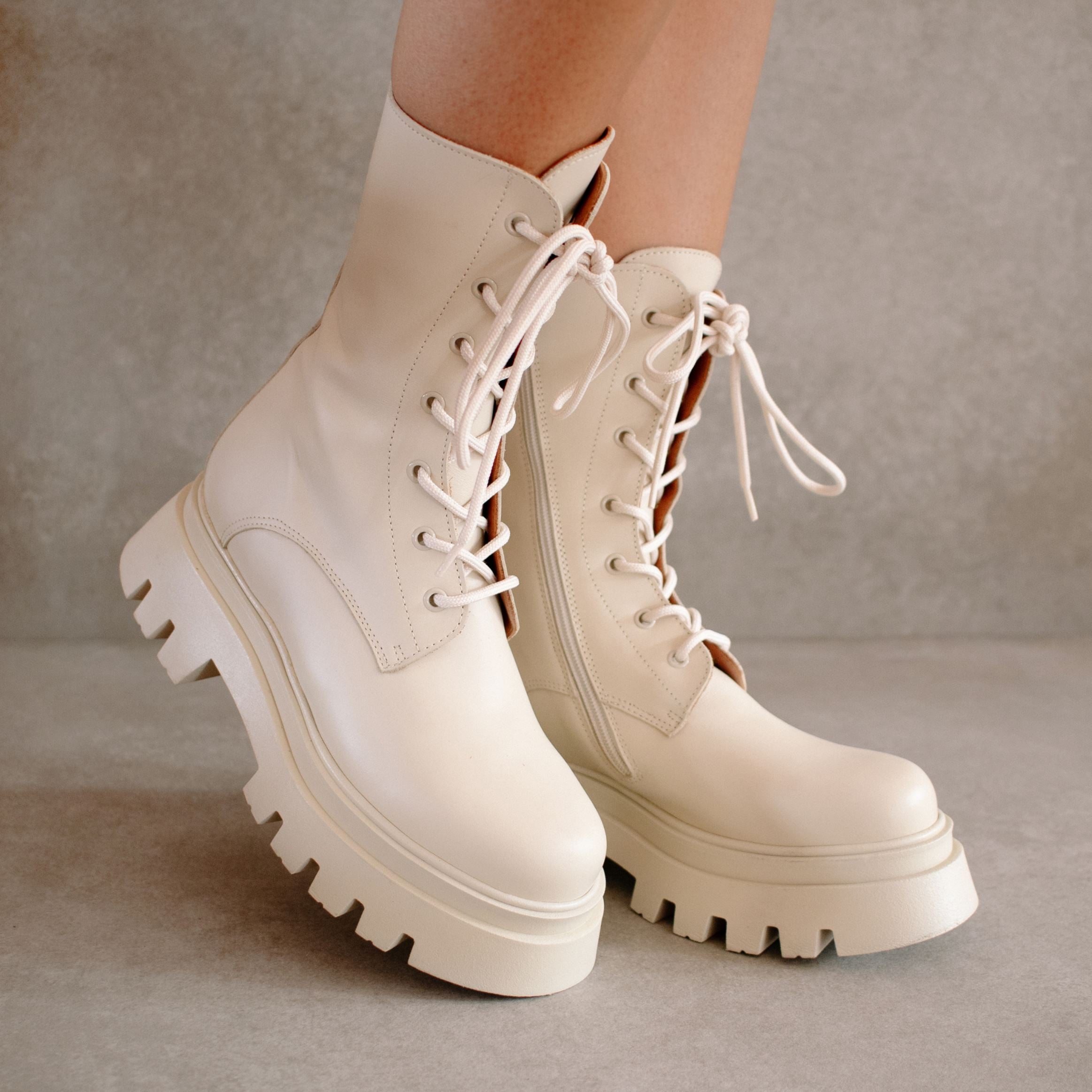 Globetrotter Cream Leather Boots Ankle Boots ALOHAS